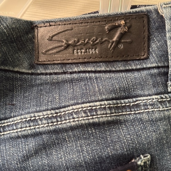 Vintage Y2K Seven7 Blue Boot Cut low rise Jeans with Red Embroidery - Picture 3 of 9